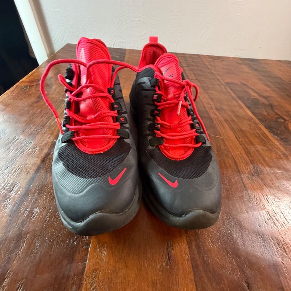 Nike Air Max Axis Black University Red AA2146-008 Mens 10.5 Sneakers